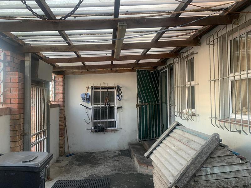 3 Bedroom Property for Sale in Eastridge Western Cape